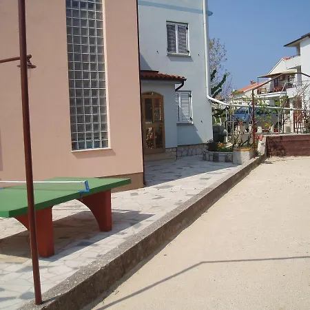 Orbanić Apartament *